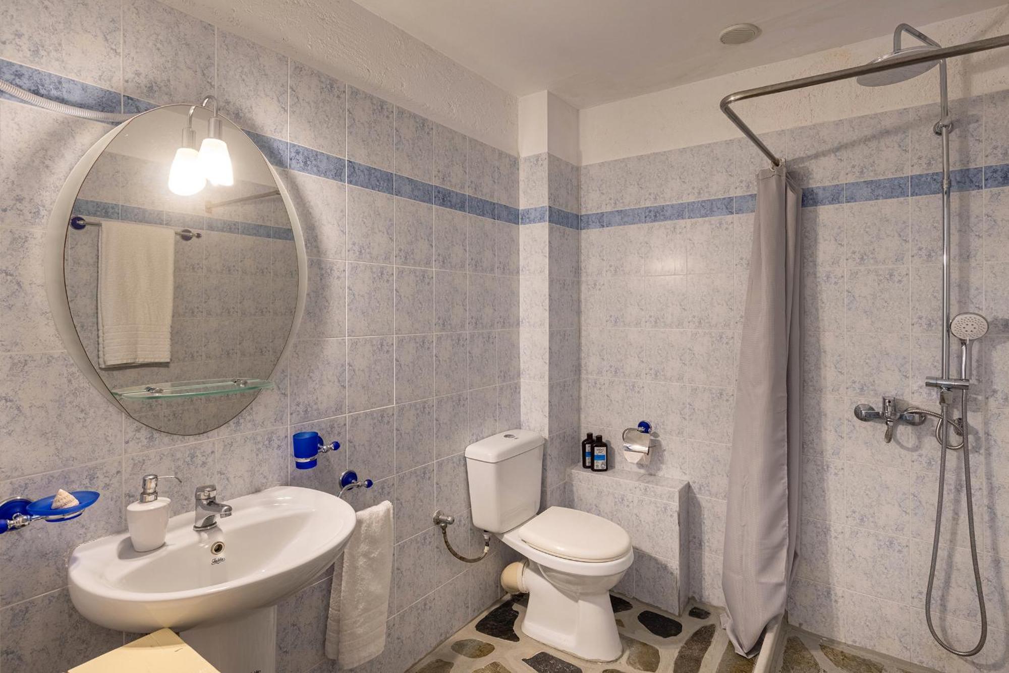 Aegean View - Seaside Apartment In Syros Azolimnos Esterno foto