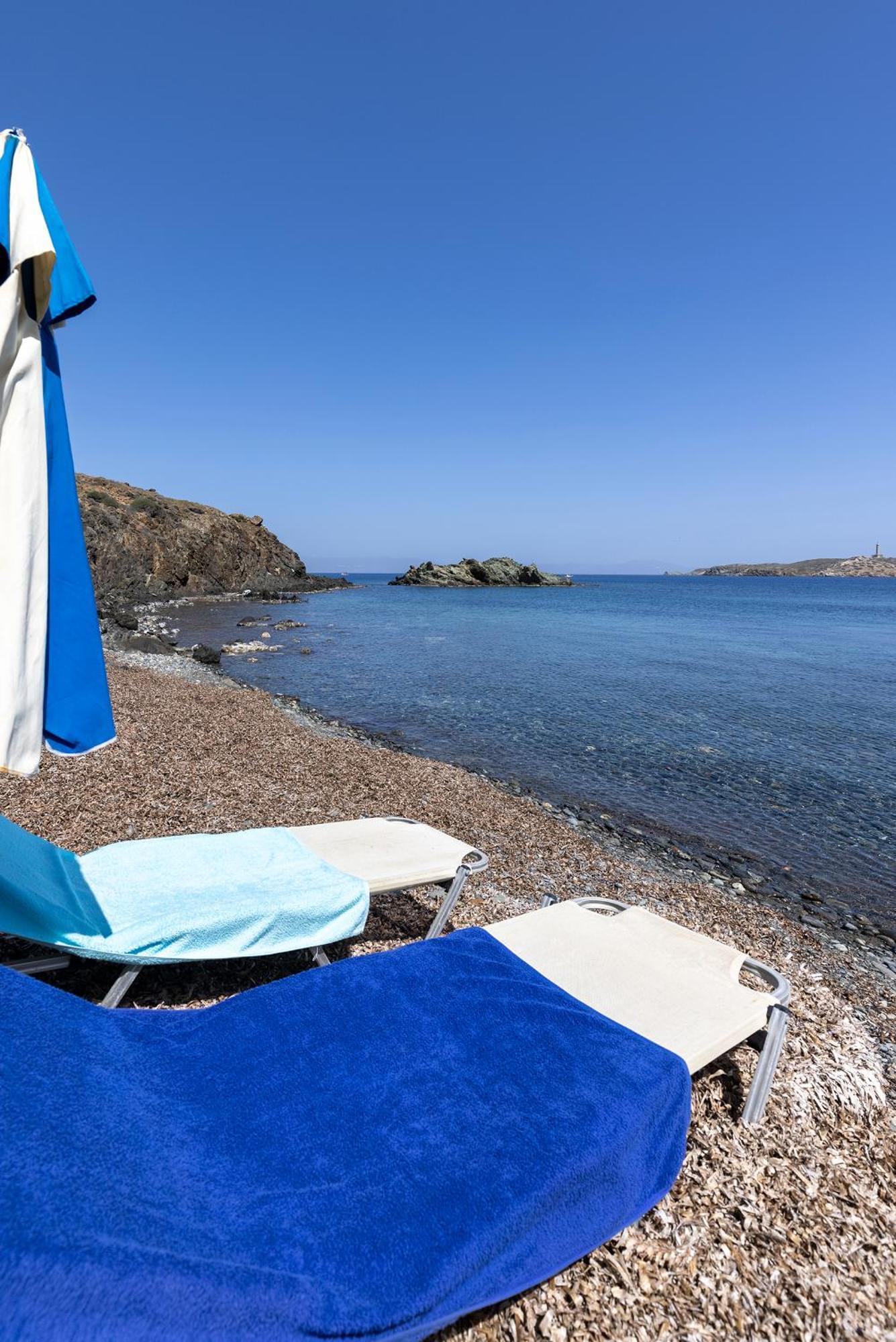 Aegean View - Seaside Apartment In Syros Azolimnos Esterno foto